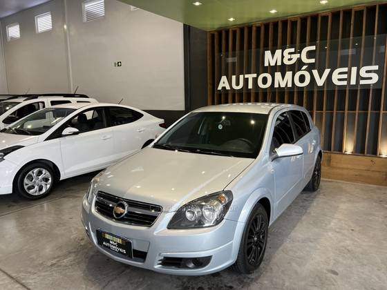 CHEVROLET VECTRA 2.0 MPFI GT HATCH 8V FLEX 4P MANUAL